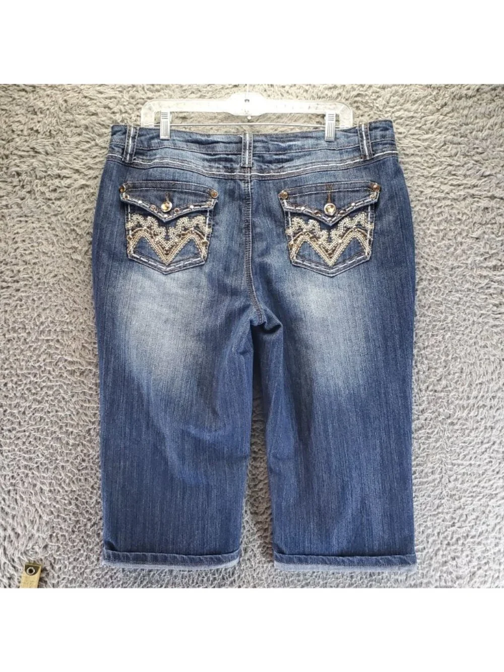 Cato Shorts Womens 16 Blue Denim Embellished Studded Capri *Read*